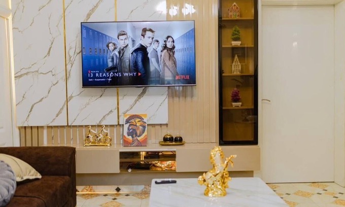 Orozo House | Discover Abuja’s Finest: Luxurious 3-Bedroom apartment with Kay&M Homes