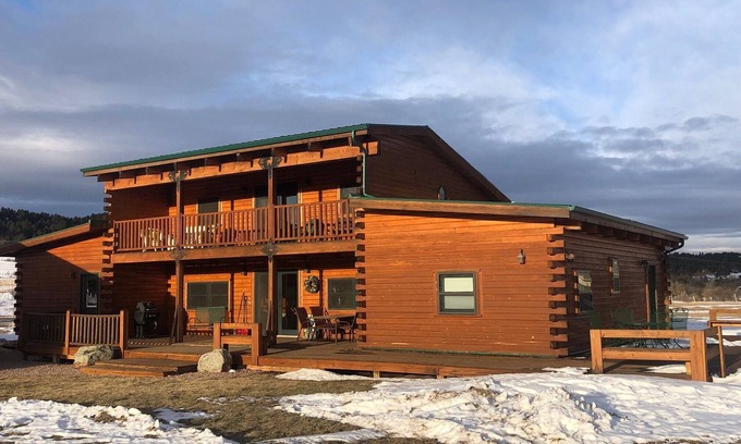 Whitewood House | Discover Black Hills beauty, just minutes away from Spearfish, Sturgis, Deadwood