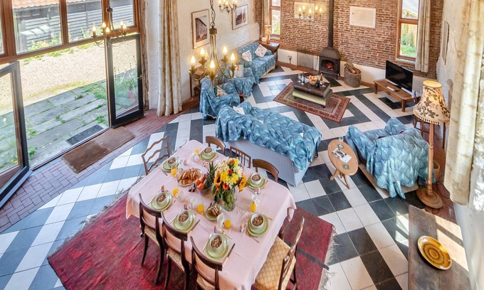 New Buckenham Cottage | Discover historic charm at St Mary’s Chapel.