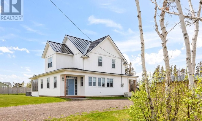 Stanhope House | Discover paradise just minutes away from stunning National Park Beaches!