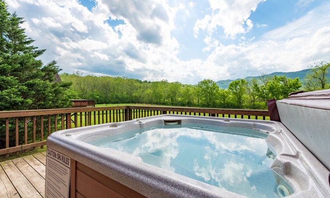 Rileyville Cabin | Discover Shenandoah River steps away! Cozy 2-bedroom Luray cabin.