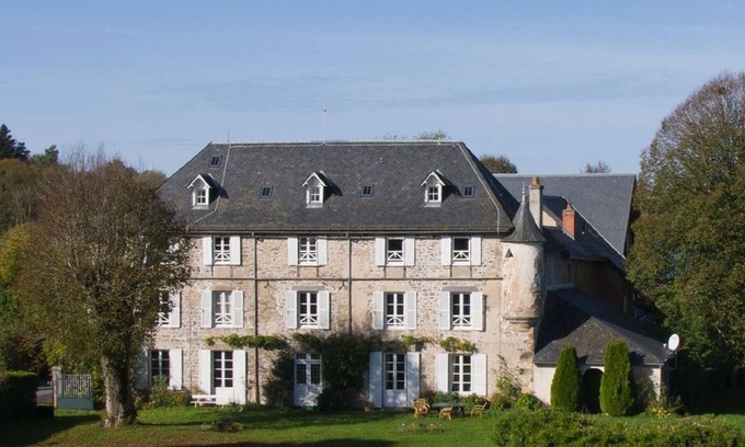 Savennes House | Discover the Auvergne at a 16th century castle