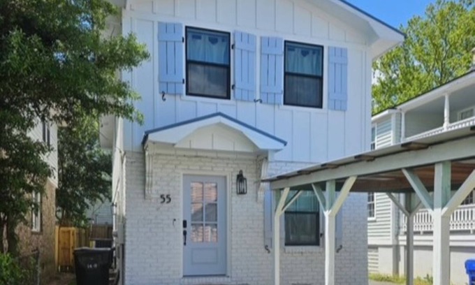 Downtown Charleston House | Discover the Charm of Hanover Hideaway- Your Gateway to Historic Charleston