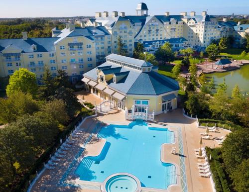 Coupvray Hotel | Disney Newport Bay Club