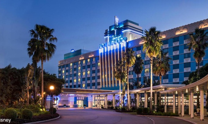 Lantau Hotel | Disney's Hollywood Hotel