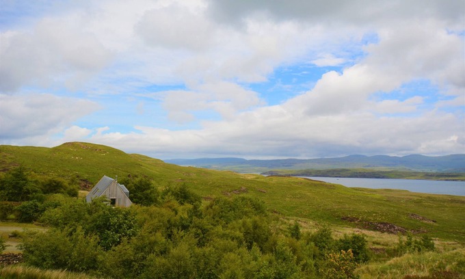 Suladale House | Diubaig House - tranquil, spacious, panoramic loch views, secluded 3-acre garden