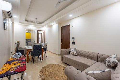 Saket Apartment | Divine India Service Apartment 3Bhk,J-267