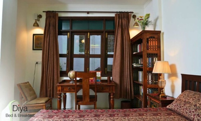 Paharganj Bed & Breakfast | Diya B&B is a homestay with a touch of haveli style in the centre of Delhi.