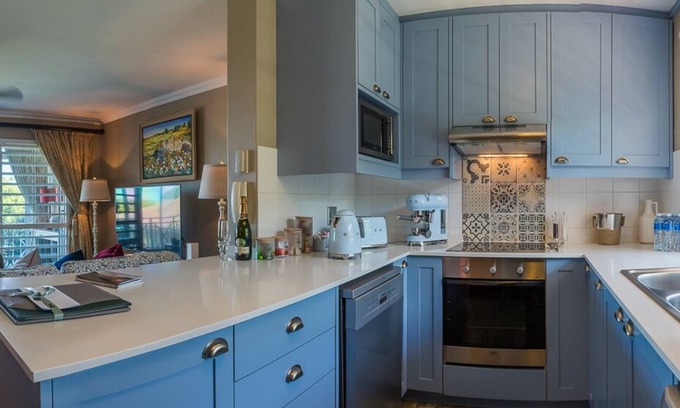 Scott Estate Villa | dk villas 1 Harbour View Hout Bay