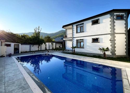 Gabala Villa | DMC House