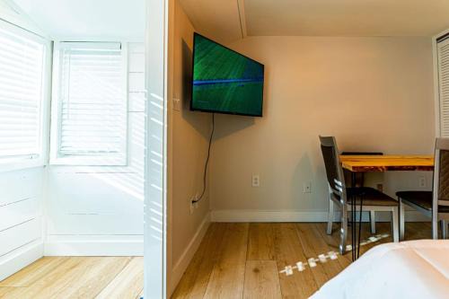 Temple House | Do not make Bookable Cozy Cabin in a rural setting In Temple NH - Num 10
