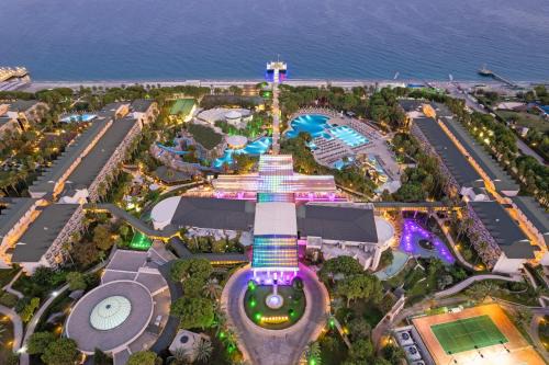 Kiris Hotel | Dobedan World Palace Hotel 'Ex Brand Alva Donna World Palace '