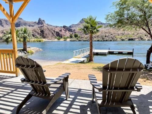 Parker Dam House | Dock Holiday! Waterfront cottage with boat ramp!
