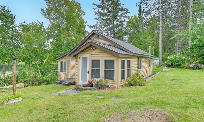 Westboro Cabin | Dock & Lake Access: Cabin 4 Mi to Ice Age Trail!