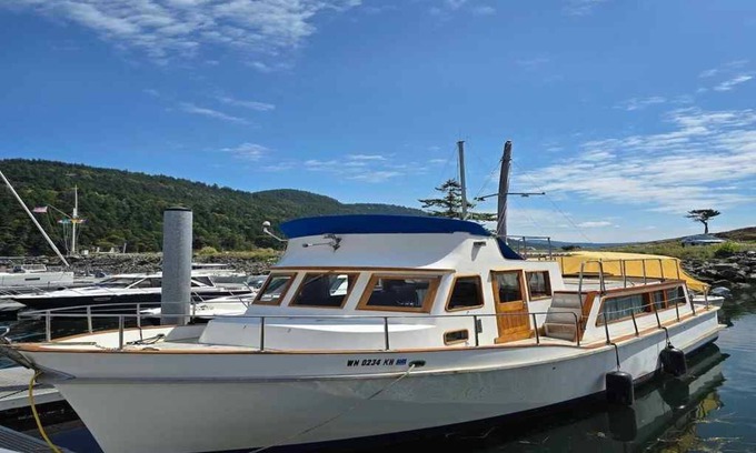Rosario Boat Rental | Dockside Boat Rental Suite Rosario Ocean Views