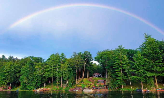 Fort Ann House | Dockside Estate- Spacious 2 home Estate, Hot Tubs, Lake Access, Gamerooms