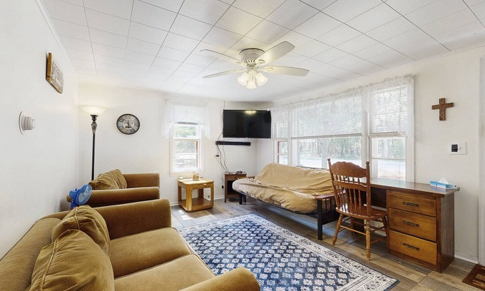 Eagle River House | Dog & Family-Friendly Home w/Free WiFi, Full Kitchen, Flatscreen TV -near lakes