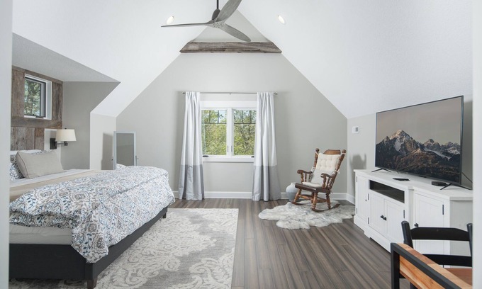 Brevard House | Dog Friendly and Family Ready Home Near Dupont State Forest!