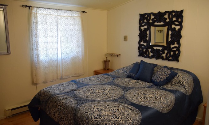 Homer House | Dog friendly, Beck Hill Hideaway, Homer, Alaska Ocean View, mountains,Privacy