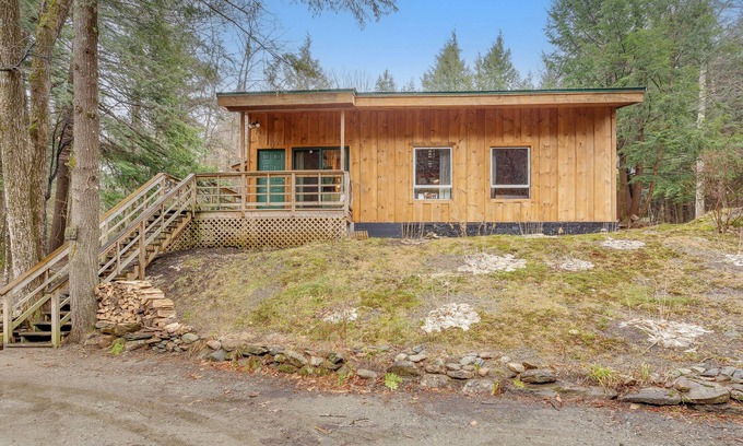 Stratton House | Dog-friendly cabin in the woods with firepit - ski & golf at nearby mountains