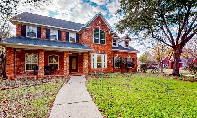 Pinehurst Of Atascocita House | Dog-friendly charmer with enclosed yard, patio, pool, game room, W/D, & AC