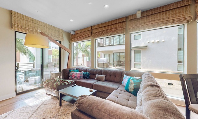Serra Mesa Condo | Dog-friendly condo with office - pool, hot tub, and fitness center