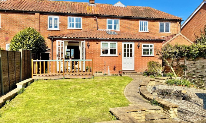Aldborough Cottage | Dog-friendly cottage in charming village, with country walks and close to coast