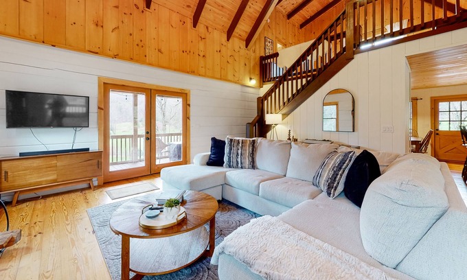 Cherry Log Cabin | Dog-friendly creekside cabin with a fireplace, firepit, AC, & washer/dryer