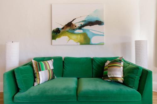 Asheville Apartment | Dog-friendly Downton Annie #4