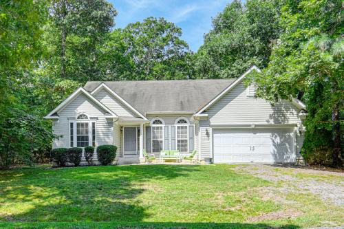 Captain's Cove House | Dog-Friendly Family Retreat Near Chincoteague Bay!