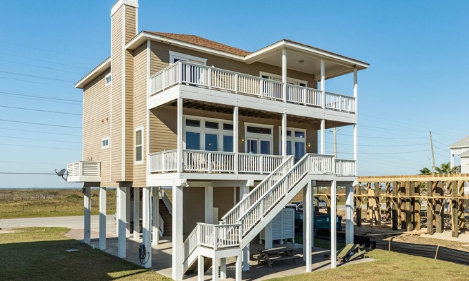 Miramar House | Dog-friendly Gulf front home with beach access & private washer/dryer