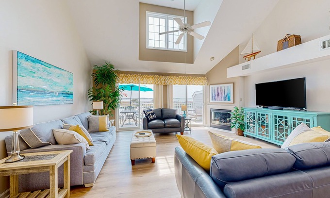 Bethany Beach Condo | Dog-friendly home with water-view balconies, on-site pool, washer/dryer, AC