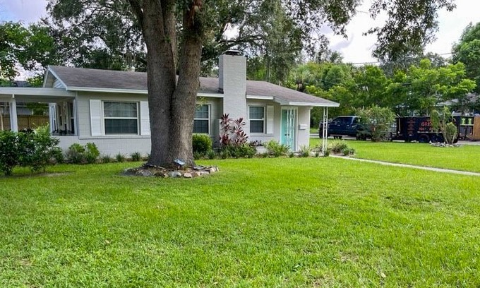 South Riverside House | Dog-friendly home on a corner-lot with large yard, central AC, & W/D