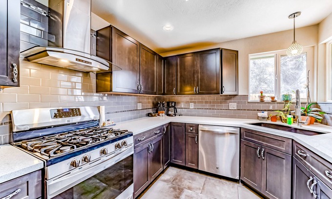 McKinleyville House | Dog-Friendly Home w/ a Large Yard, Free WiFi, Washer/Dryer, & Pool Table