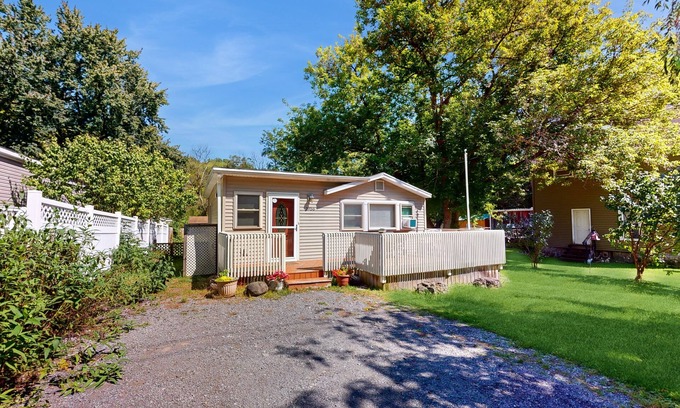 Penn Yan House | Dog-friendly home with fenced backyard & W/D - lake trails across the street