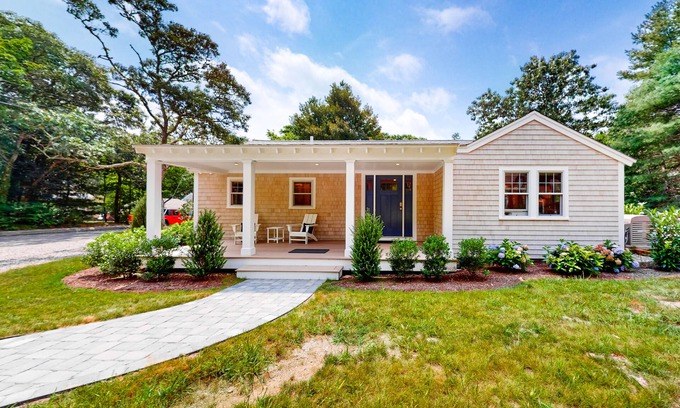 Cotuit House | Dog-friendly house in a quiet neighborhood with furnished porch & washer/dryer