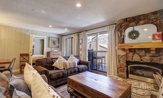 Copper Mountain Condo | Dog Friendly Incredible Ski-in/Ski-out Condo, Great Views, CM325/CM329