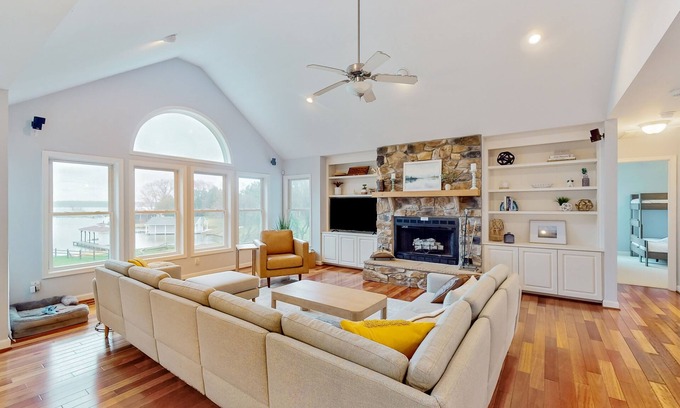 Bumpass House | Dog-friendly lake luxury with dry sauna, hot tub, game room