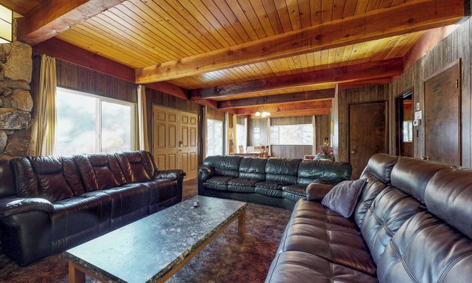 Sierra Cedars Cabin | Dog-Friendly Mountain Cabin with Great View & Location a Few Miles from Town