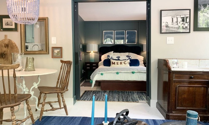 Duke Park Apartment | DOG FRIENDLY One Bedroom Walk to Downtown