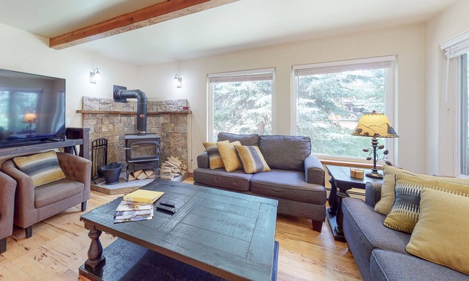 Durango - Purgatory House | Dog-friendly riverfront home with ping-pong, grill, EV charger, fast WiFi & W/D