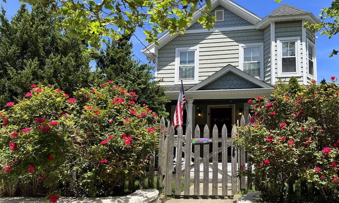 Asbury Park Cottage | Dog friendly! Steps to the beach, boardwalk and town!