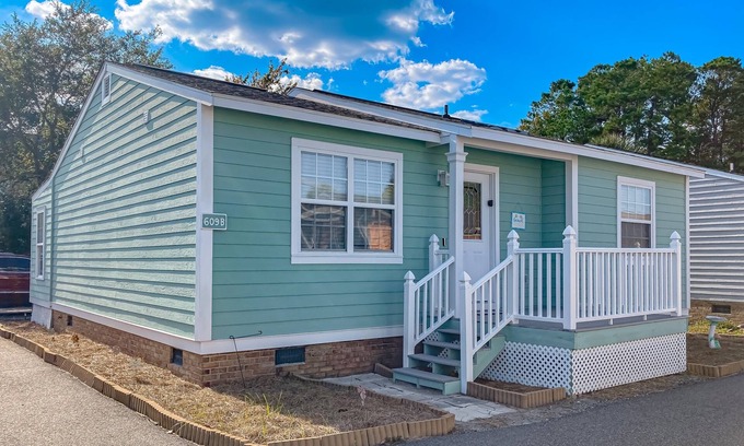 Crescent Beach House | Dog-friendly cottage with full kitchen, central AC, & washer/dryer