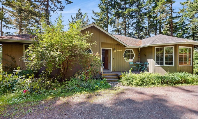 Lopez Island House | Dog-friendly waterfront home with furnished deck, patio & beach access