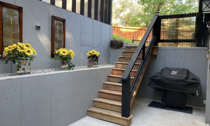 Glenwood Springs House | Dog & Kid Friendly Vacation Rental in Glenwood Springs, CO