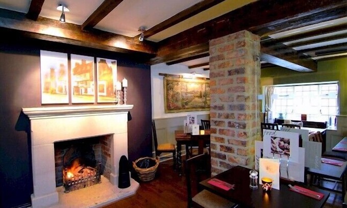 Tutbury Hotel | Dog & Partridge Hotel by Greene King Inns
