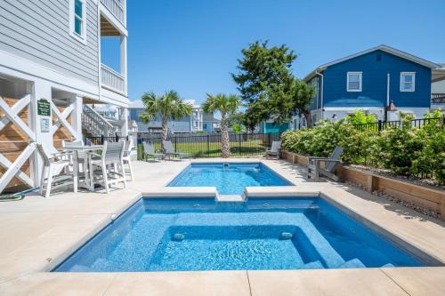 North Carolina Coast House | Dogs Allowed at Luxury Duplex - Second Row