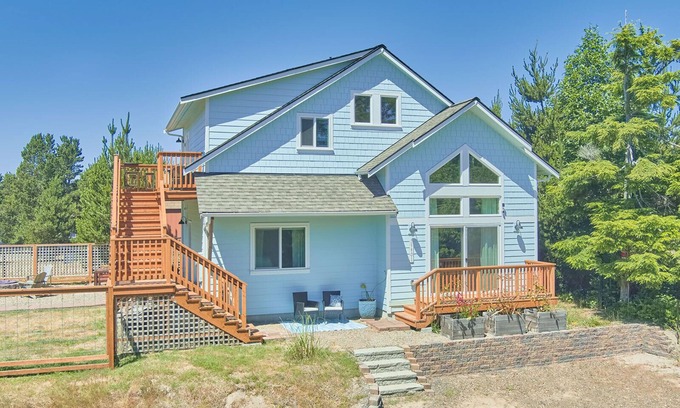 Ocean Park House | Dogs Ok, Modern, BBQ, Fire Pit, Serene (Highlands)