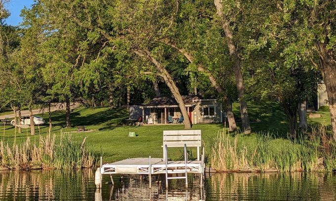 Hustisford House | Dogs Stay Free! Lakefront Bungalow with Dock
