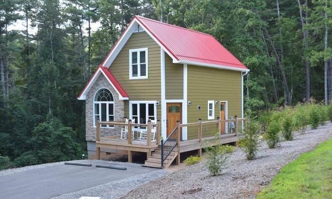 Weaverville House | Dogwood Cottage